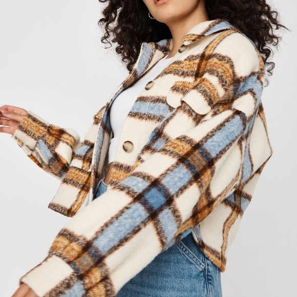Cropped Plaid Shacket/Jacket - Picture 3 of 12